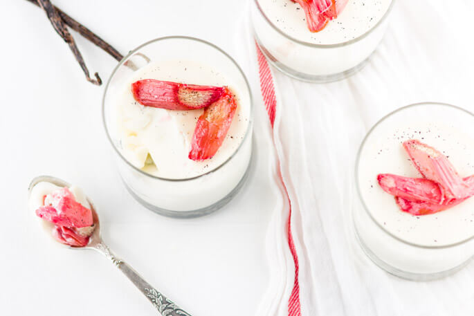 Vanilla panna cotta with roasted rhubarb is an elegant, refreshing, quick & easy dessert. Ideal for summer. Luxurious, remarkable creamy, melt in your mouth panna cotta paired with the sweet and sour roasted rhubarb is a PURE PLEASURE.