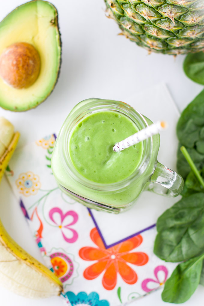 Healthy cleansing green smoothie The Pure Taste