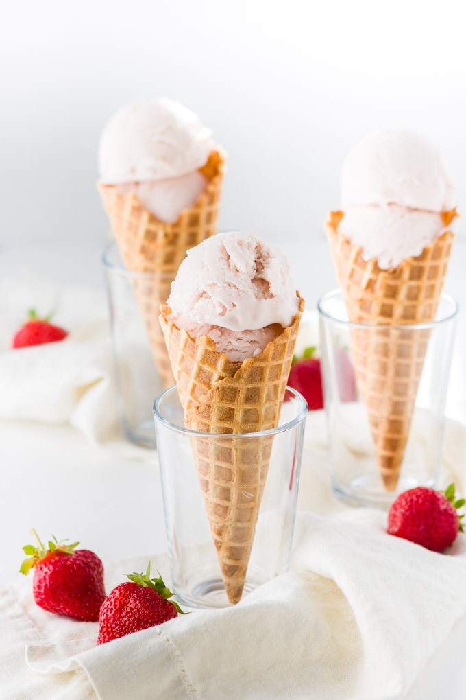 Roasted strawberry and buttermilk ice cream