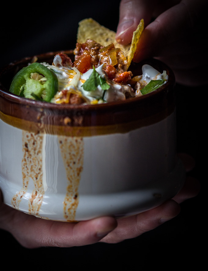 Quick and healthy turkey chili recipe. A lighter alternative to a beef chili to soothe, nourish and comfort you during cold days. Grab some corn chips and enjoy it for lunch or dinner.