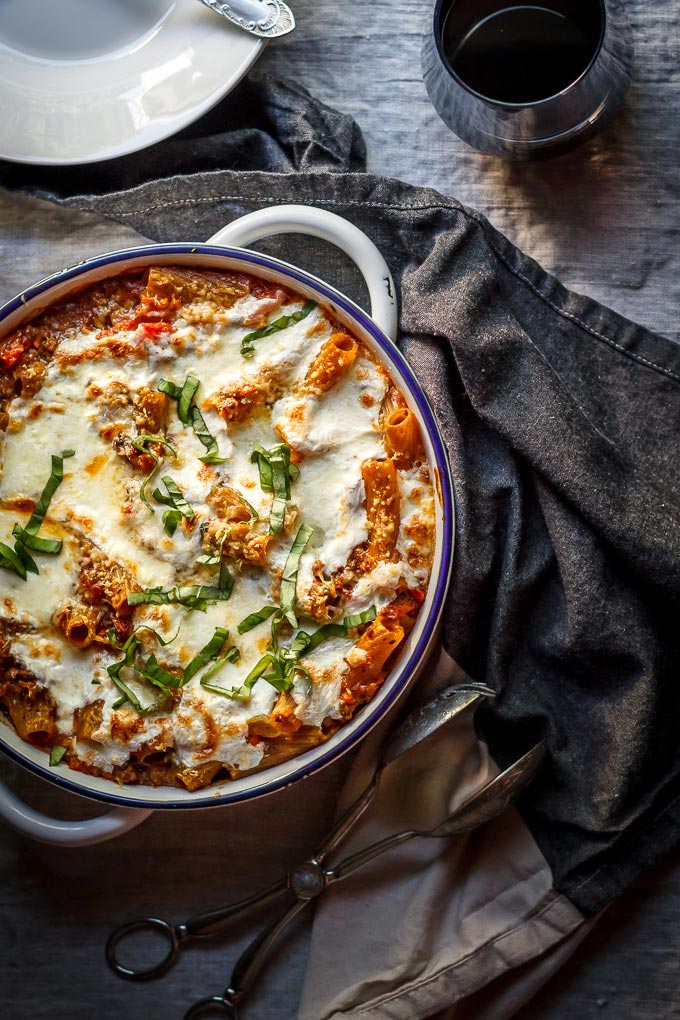 Lighter ground beef pasta casserole recipe to make on busy weeks. Easy and fast to make, one-pot, comforting meal to satisfy your whole family. As a bonus, this is a lighter casserole to avoid extra needless calories.