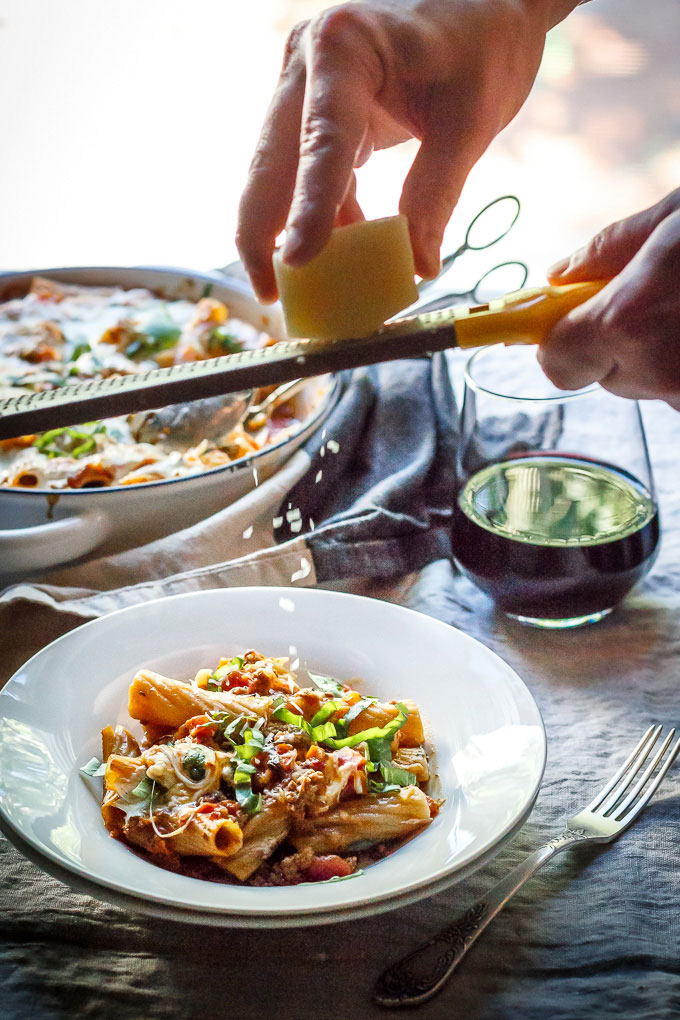 Lighter ground beef pasta casserole recipe to make on busy weeks. Easy and fast to make, one-pot, comforting meal to satisfy your whole family. As a bonus, this is a lighter casserole to avoid extra needless calories.