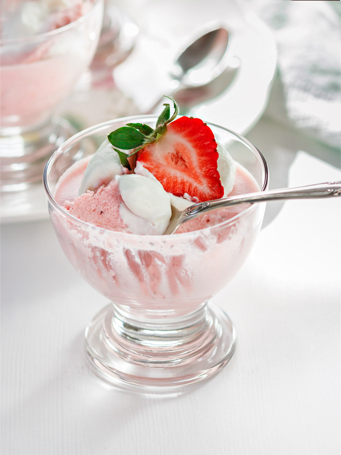 This simple strawberry mousse is a regular dessert I make during the strawberry season. Its delicate and fragrant taste combined with the soft and airy texture will make you fall in love with this strawberry dessert.