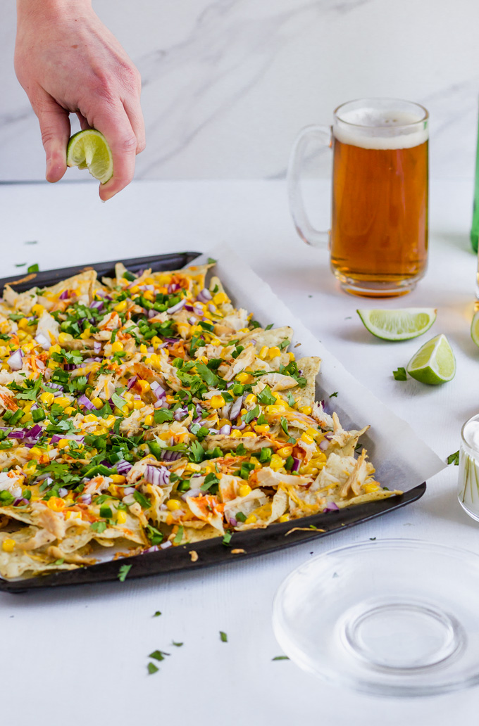 https://thepuretaste.com/wp-content/uploads/2018/04/rotisserie-chicken-nachos-recipe-6.jpg