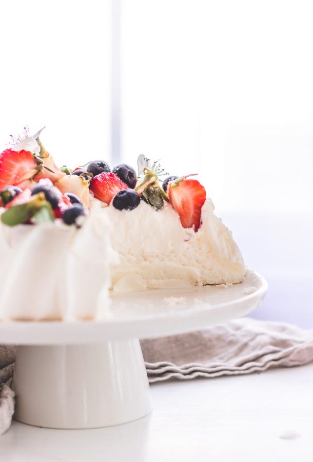 How To Make Authentic Pavlova Cake The Pure Taste