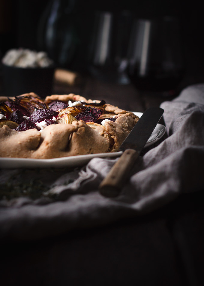 https://thepuretaste.com/wp-content/uploads/2018/09/roasted-beets-and-goat-cheese-galette-recipe-17.jpg